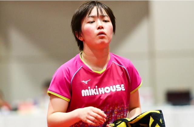 西班牙超级杯足球赛：皇家马德里队打进决赛.